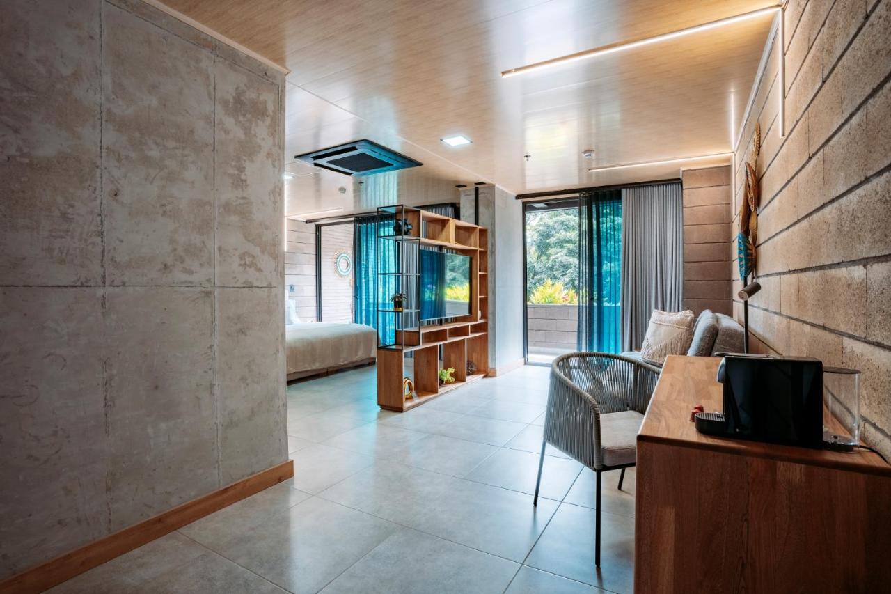 Hotel Living By Armoniko Меделин Екстериор снимка