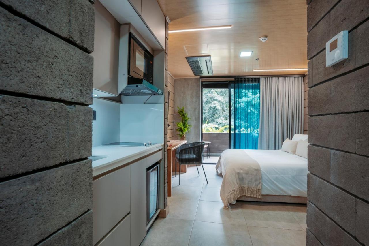 Hotel Living By Armoniko Меделин Екстериор снимка